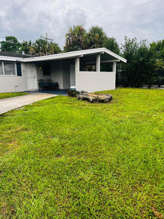 PALM BEACH COLONY SECS 1 AND 2 - Residential