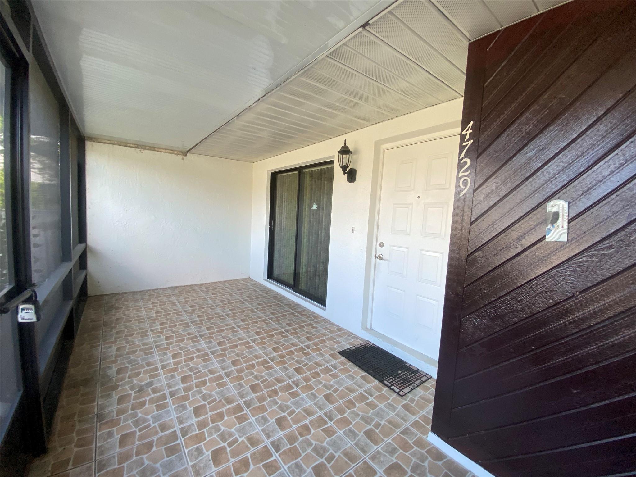 4729 Vilabella Dr 4729
