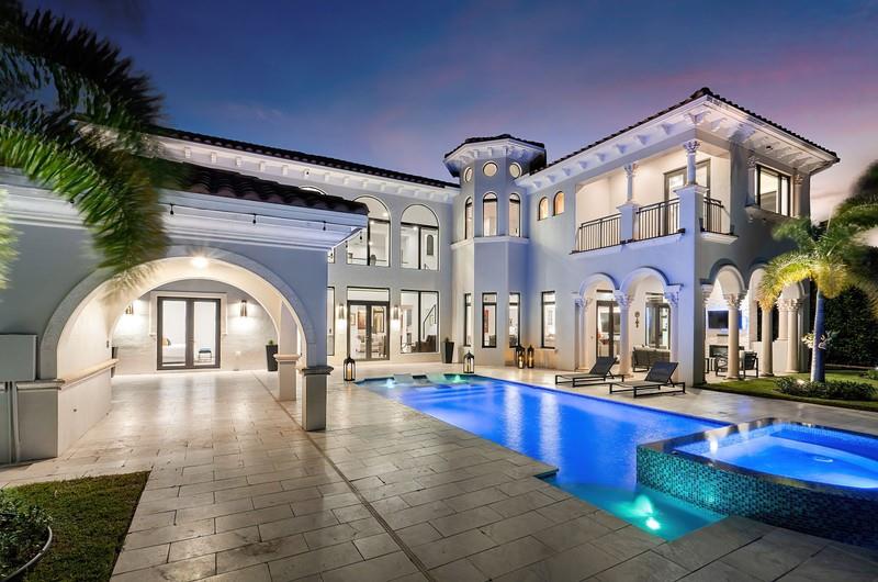 7240 Lemon Grass Dr