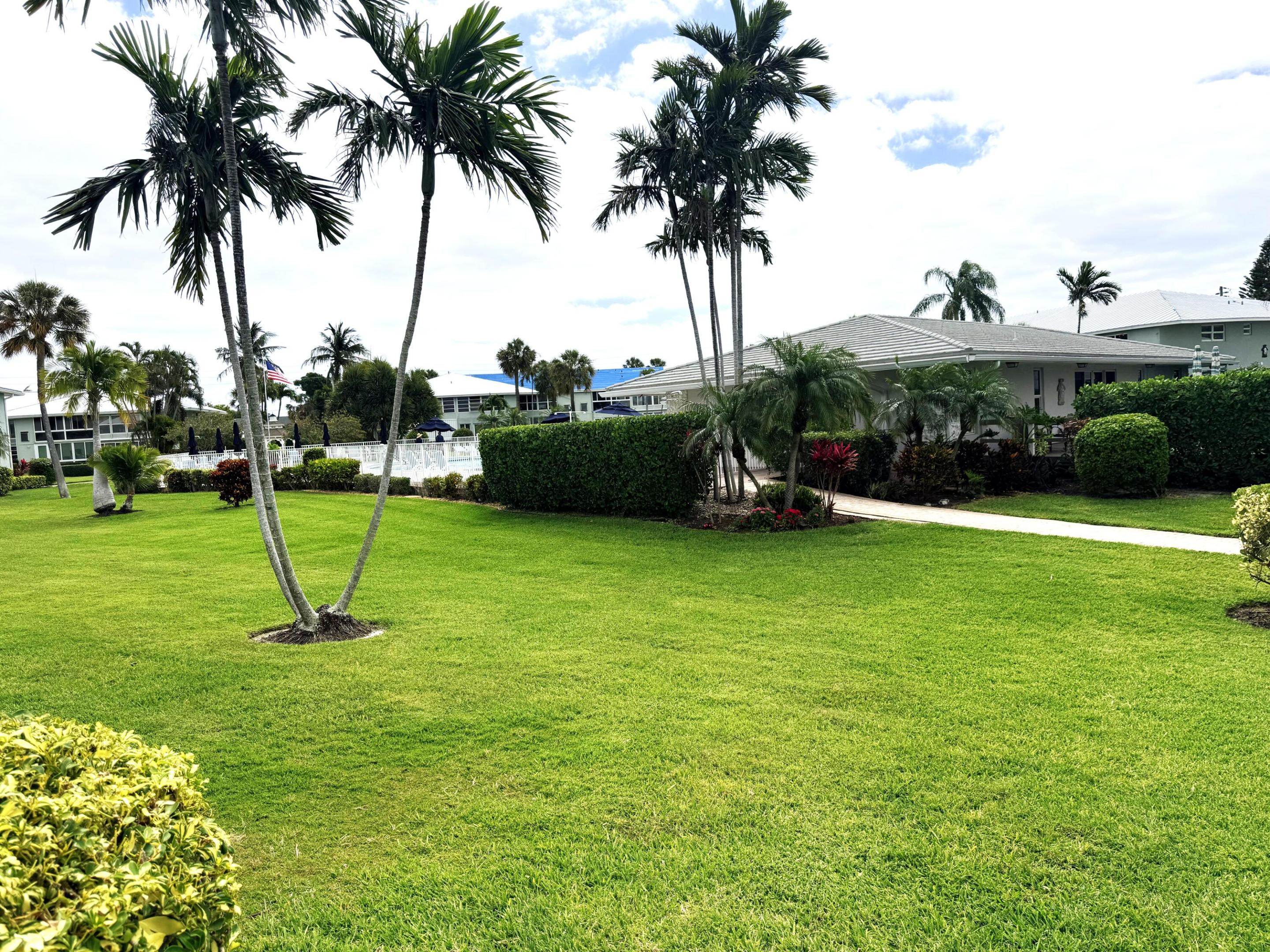 QUEENS COVE HOUSE CONDO - Residential