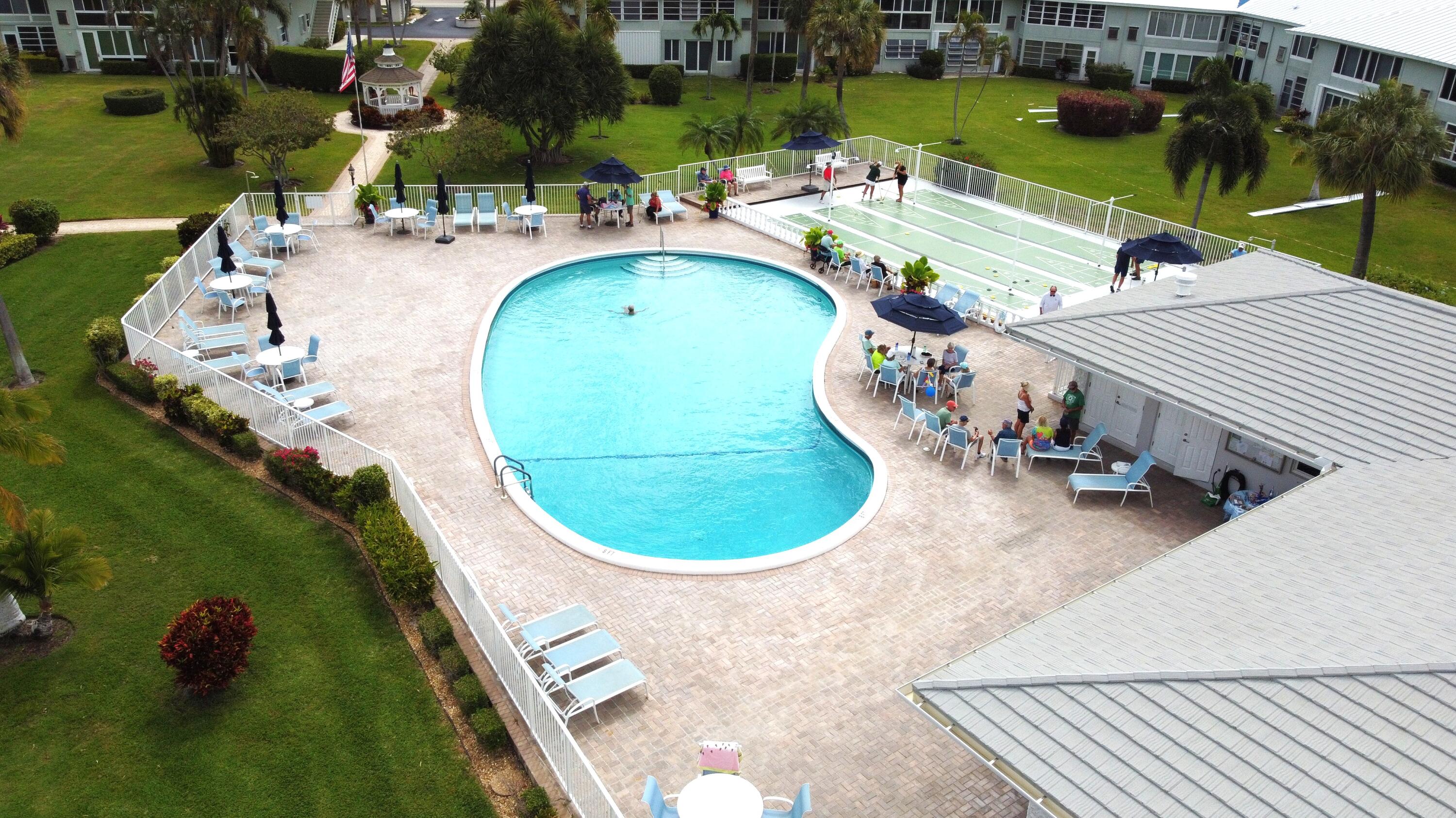 QUEENS COVE HOUSE CONDO - Residential