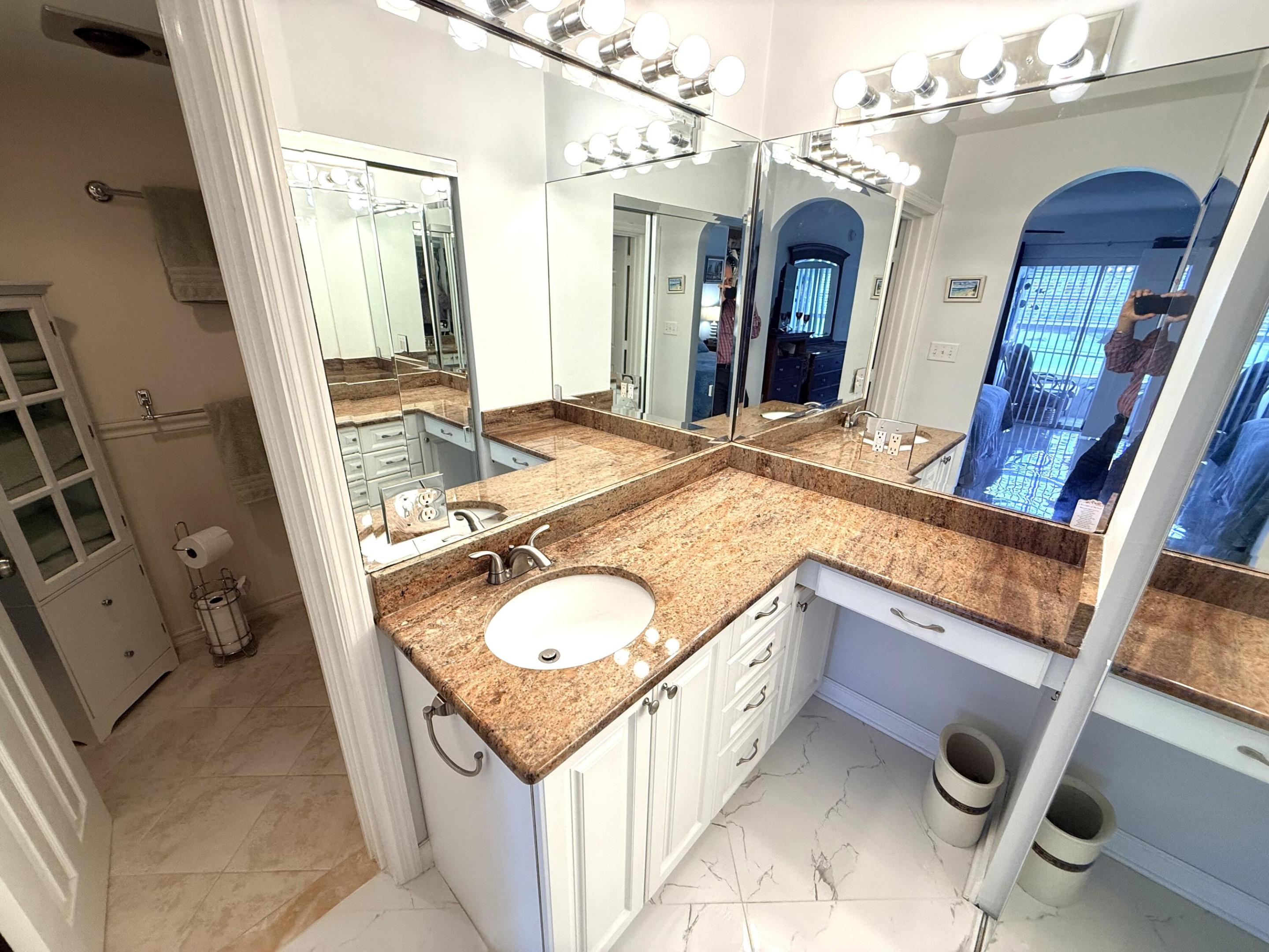 QUEENS COVE HOUSE CONDO - Residential