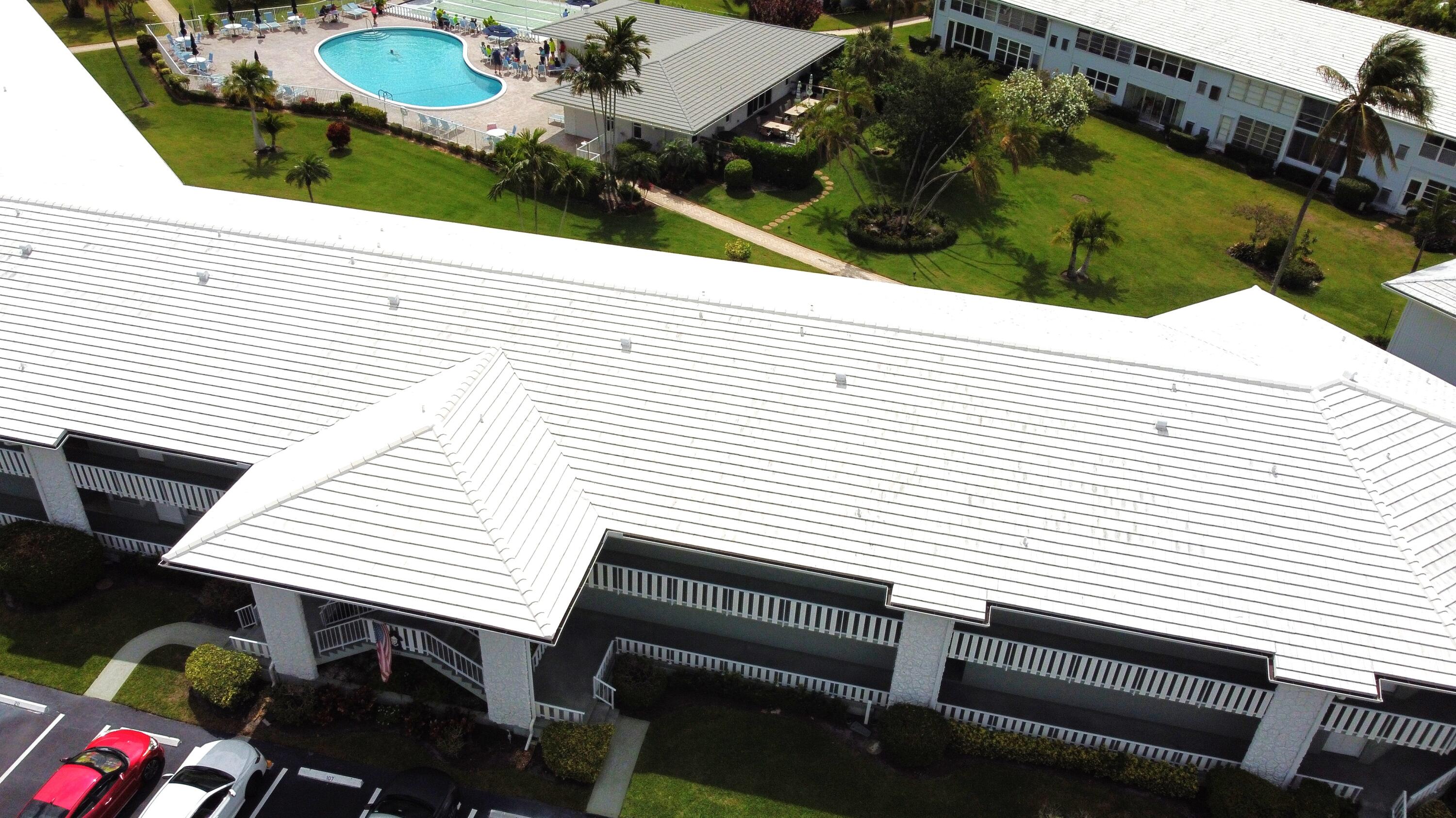 QUEENS COVE HOUSE CONDO - Residential