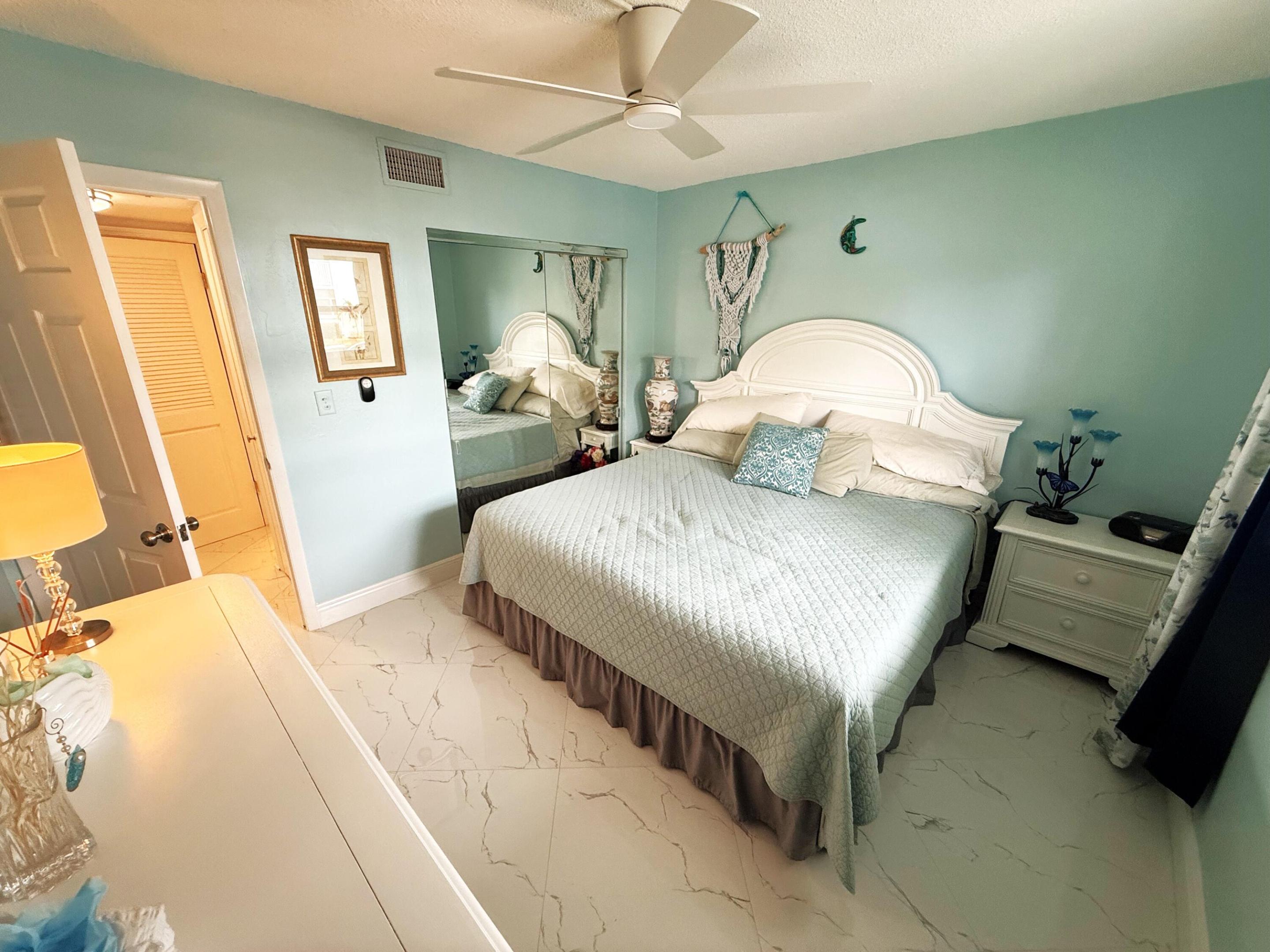 QUEENS COVE HOUSE CONDO - Residential