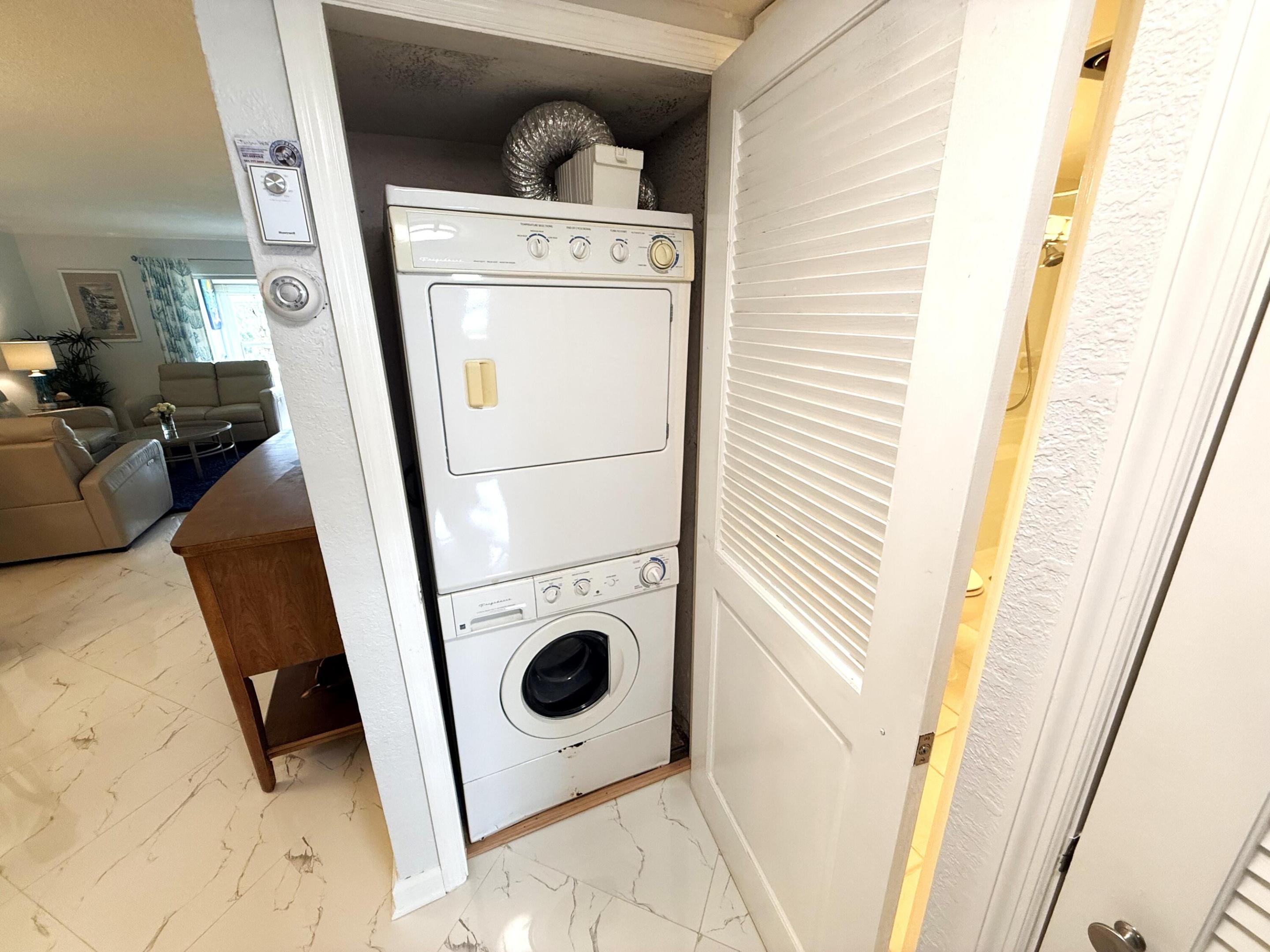 QUEENS COVE HOUSE CONDO - Residential