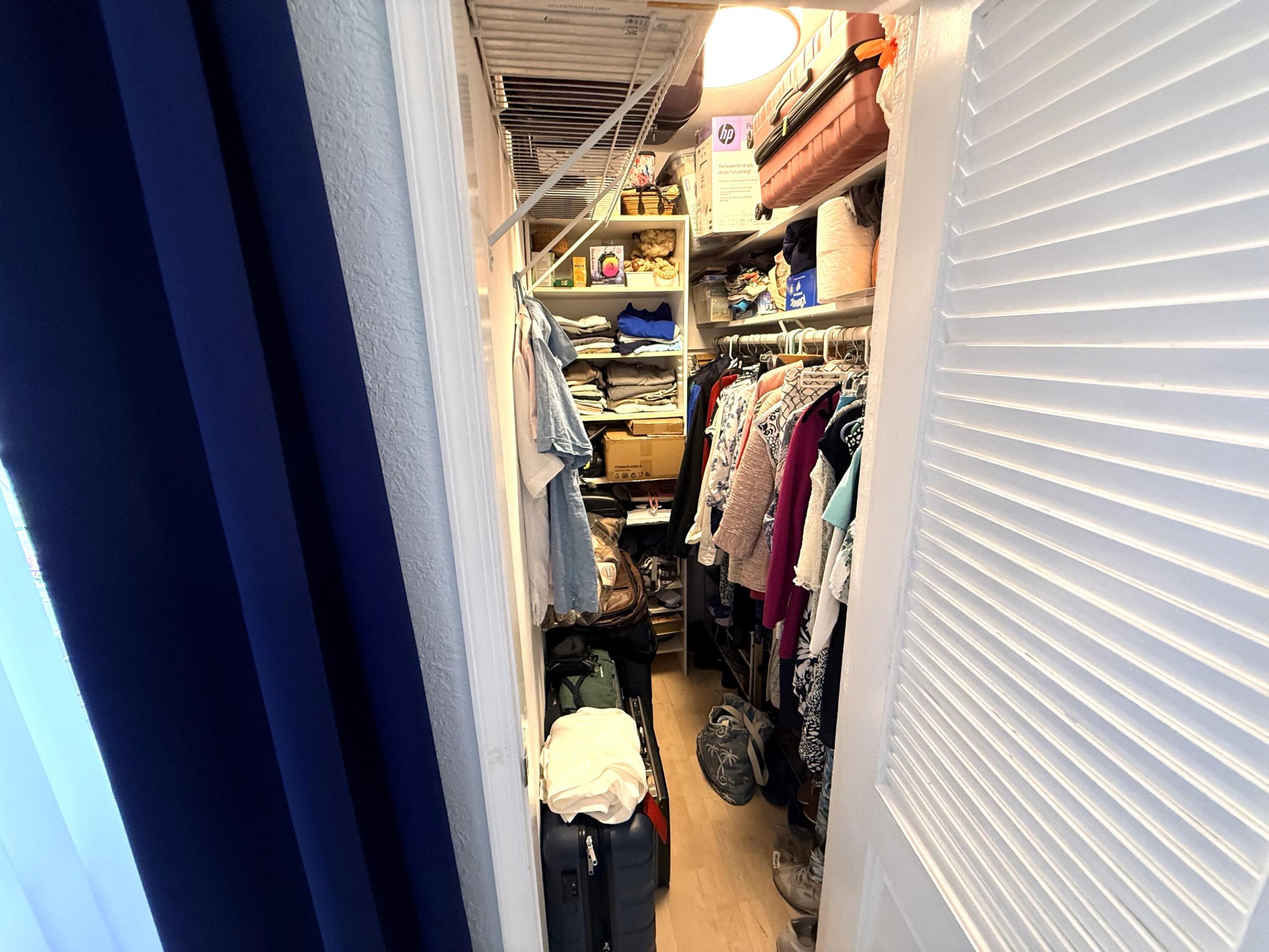 QUEENS COVE HOUSE CONDO - Residential