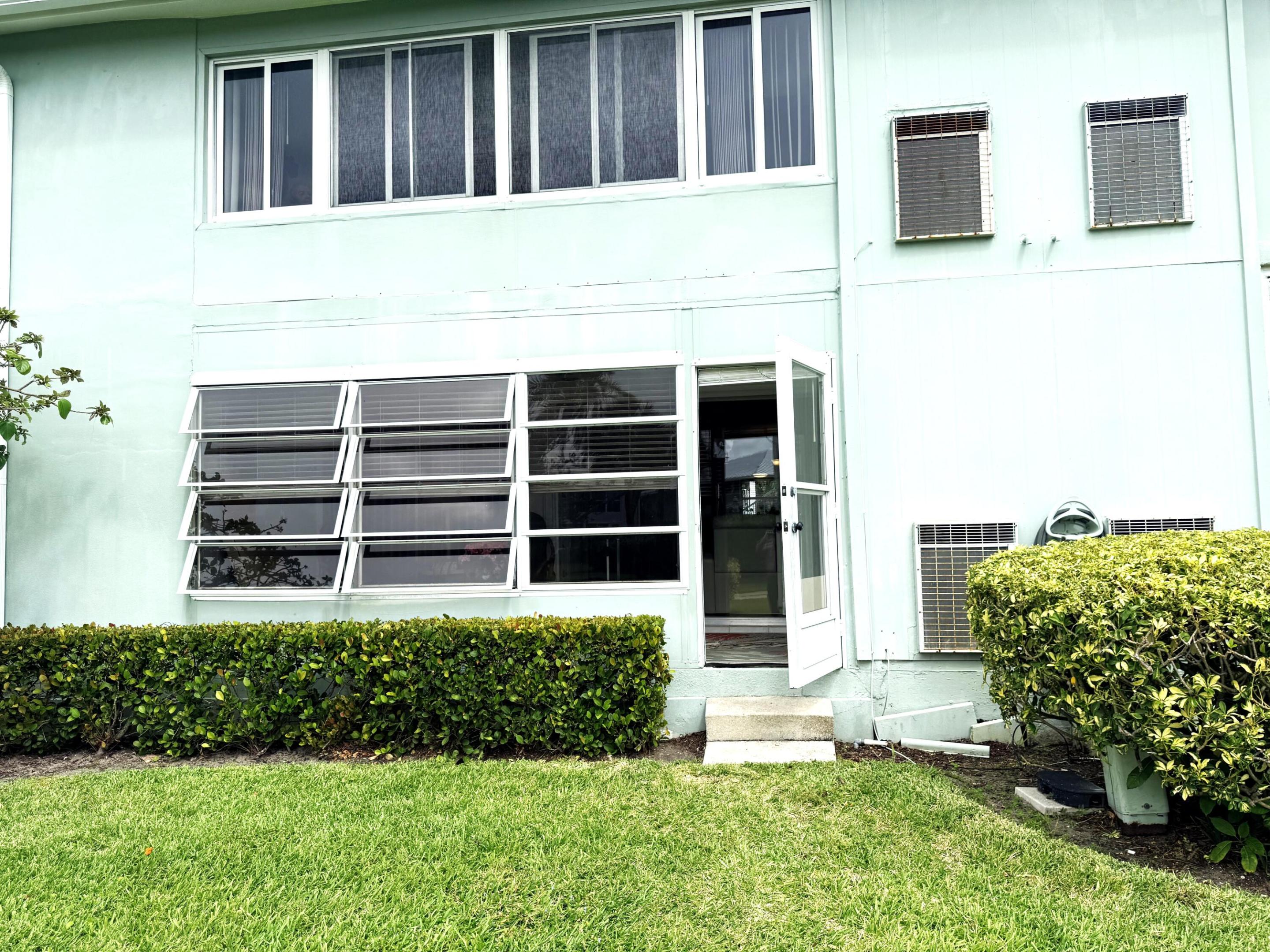 QUEENS COVE HOUSE CONDO - Residential