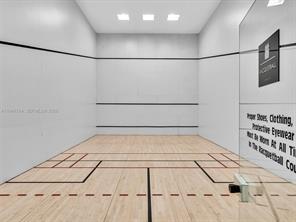 HERON BAY FOUR - Residential