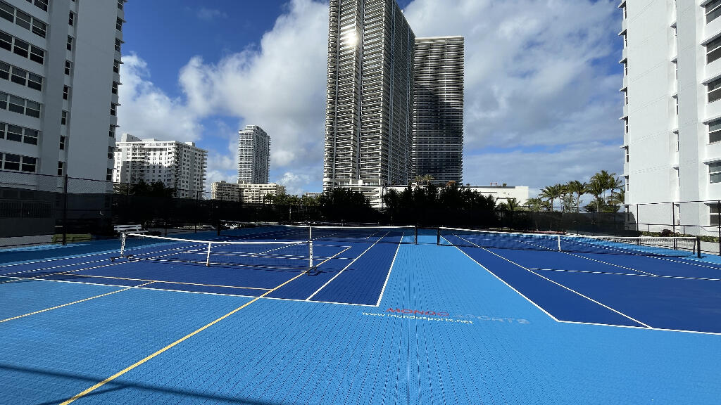 1904 S Ocean Drive 1107