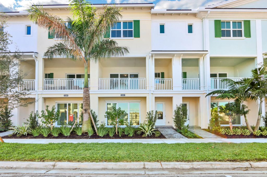 Photo of 5352 Sagan Lane, Palm Beach Gardens, FL 33418 (MLS # B26023224)