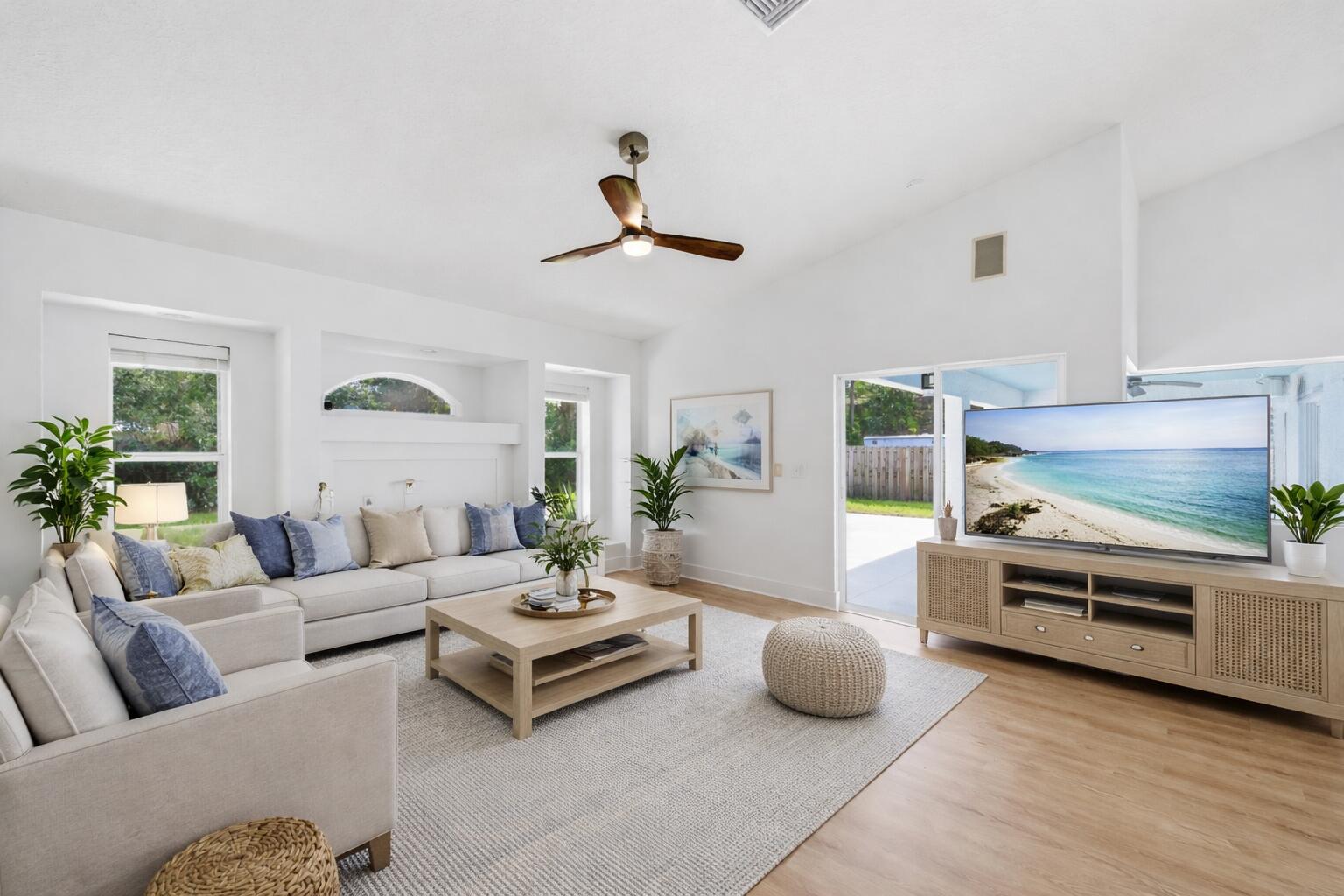 809 SE Lansdowne Avenue