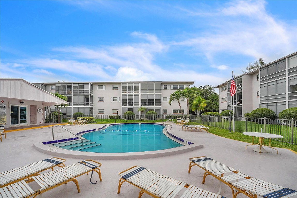 GOLDEN ISLES CONDO - Residential