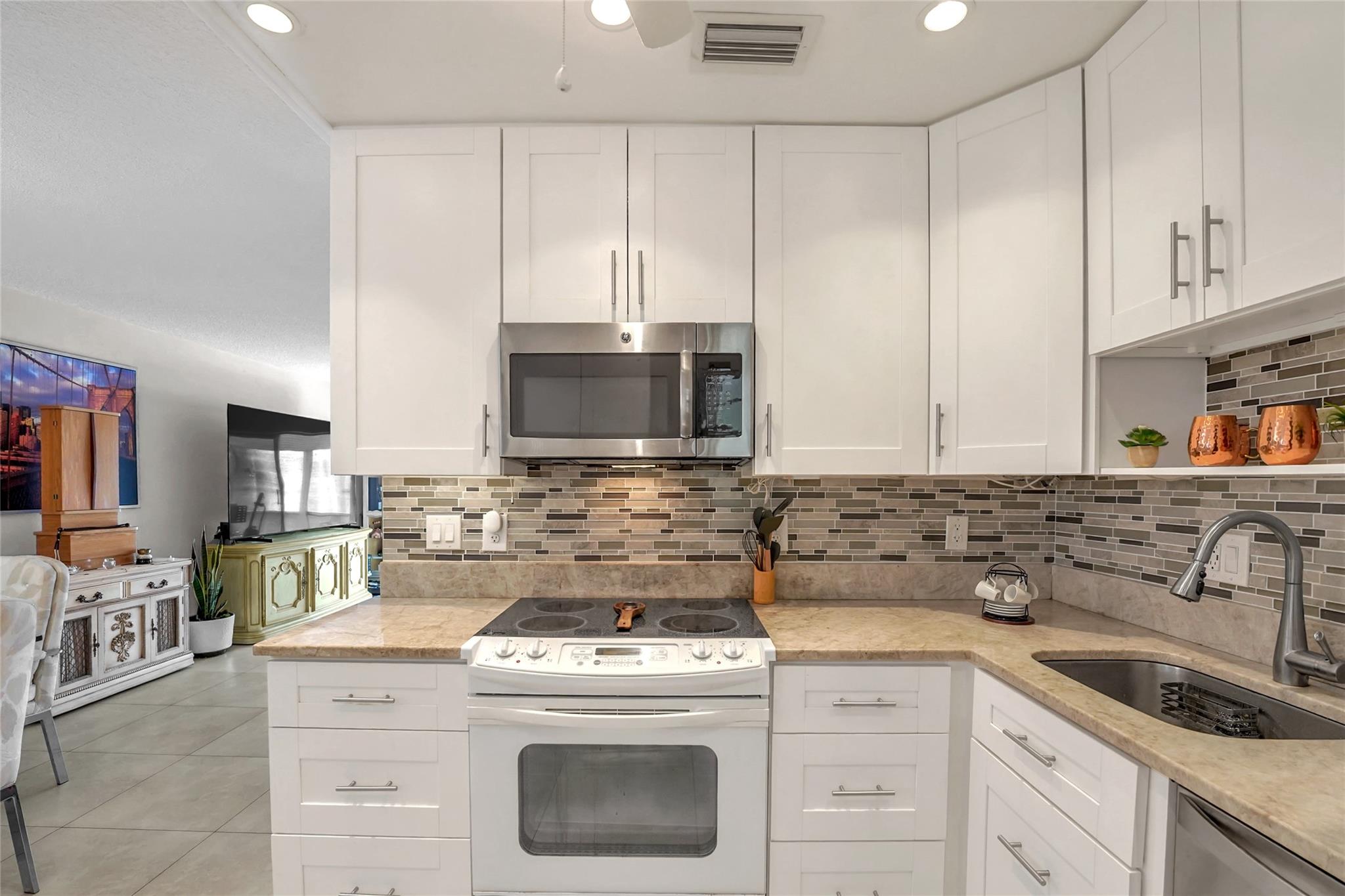 GOLDEN ISLES CONDO - Residential