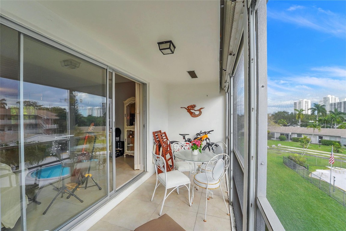 GOLDEN ISLES CONDO - Residential