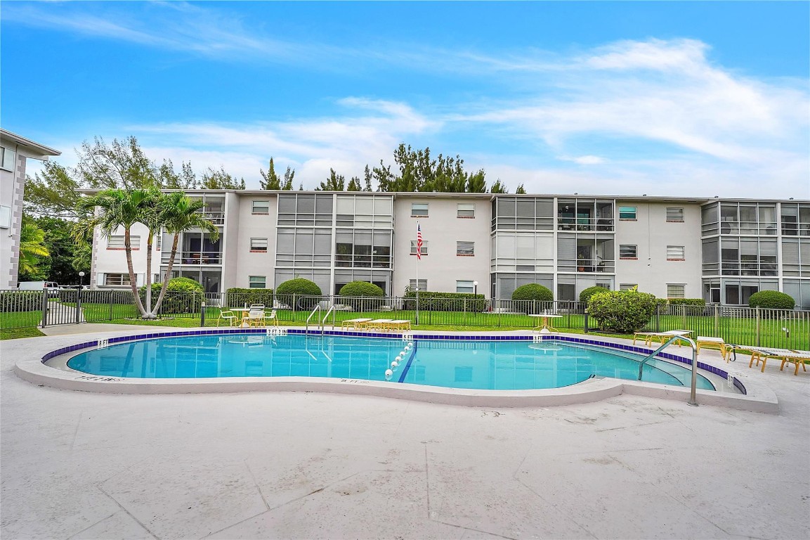 GOLDEN ISLES CONDO - Residential