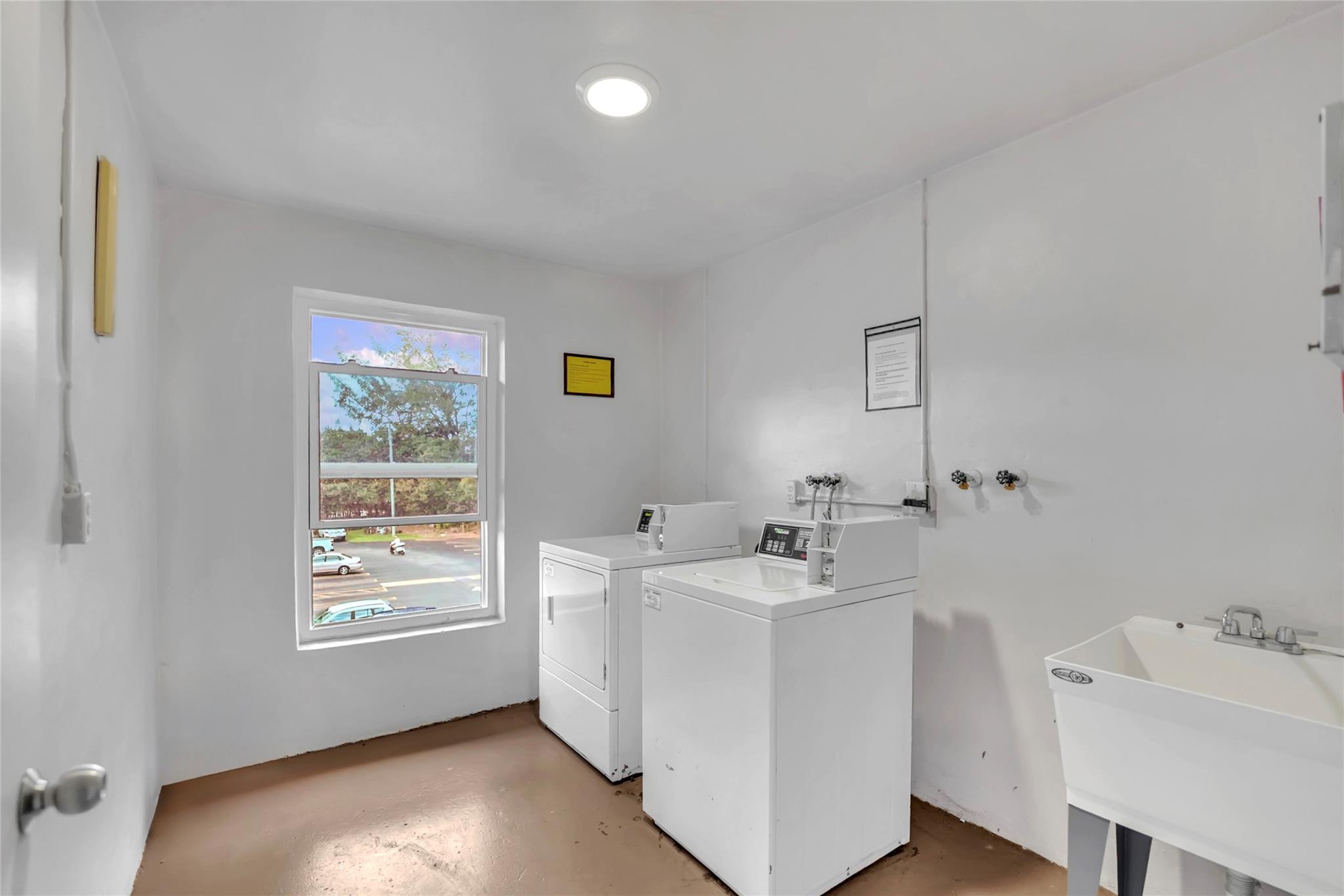 GOLDEN ISLES CONDO - Residential