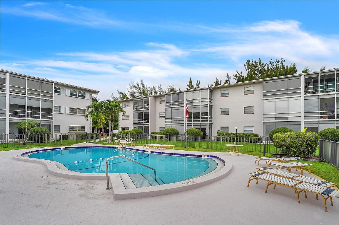 GOLDEN ISLES CONDO - Residential