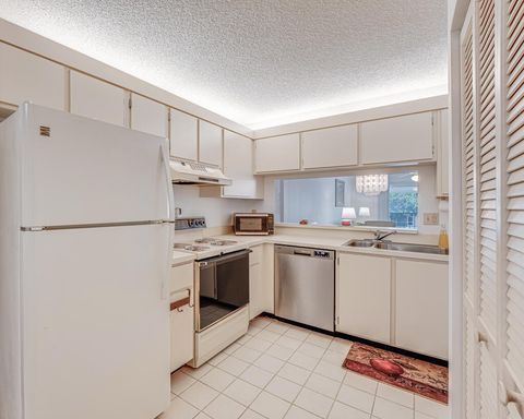 Tiny photo for 3146 Via #203, Lake Worth, FL 33467 (MLS # B26020169)