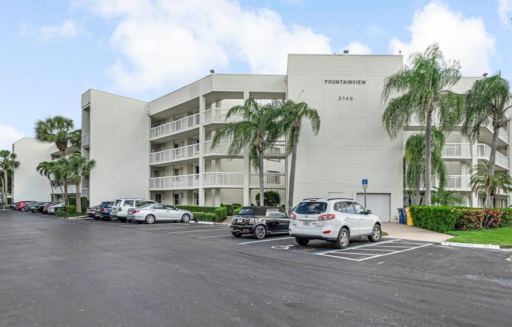 Photo of 3146 Via #203, Lake Worth, FL 33467 (MLS # B26020169)