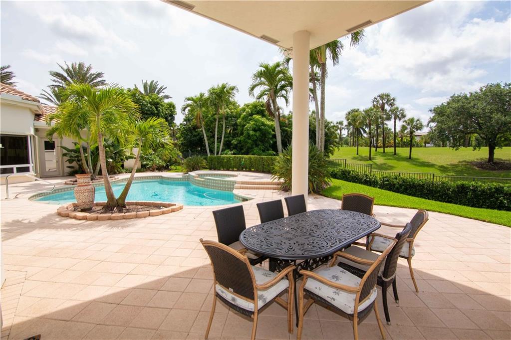 ST ANDREWS COUNTRY CLUB - Residential