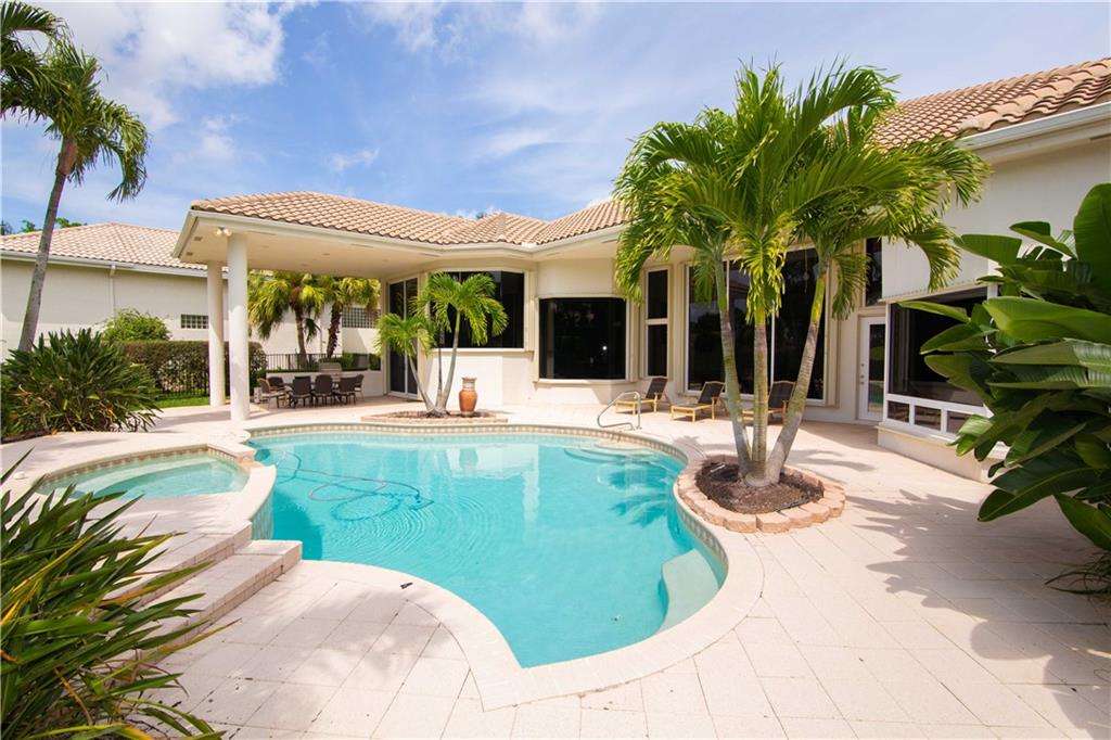 ST ANDREWS COUNTRY CLUB - Residential