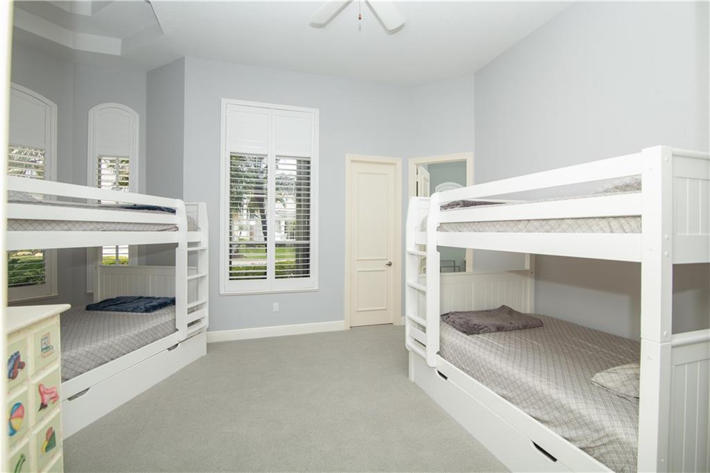 ST ANDREWS COUNTRY CLUB - Residential