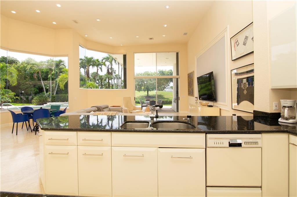 ST ANDREWS COUNTRY CLUB - Residential