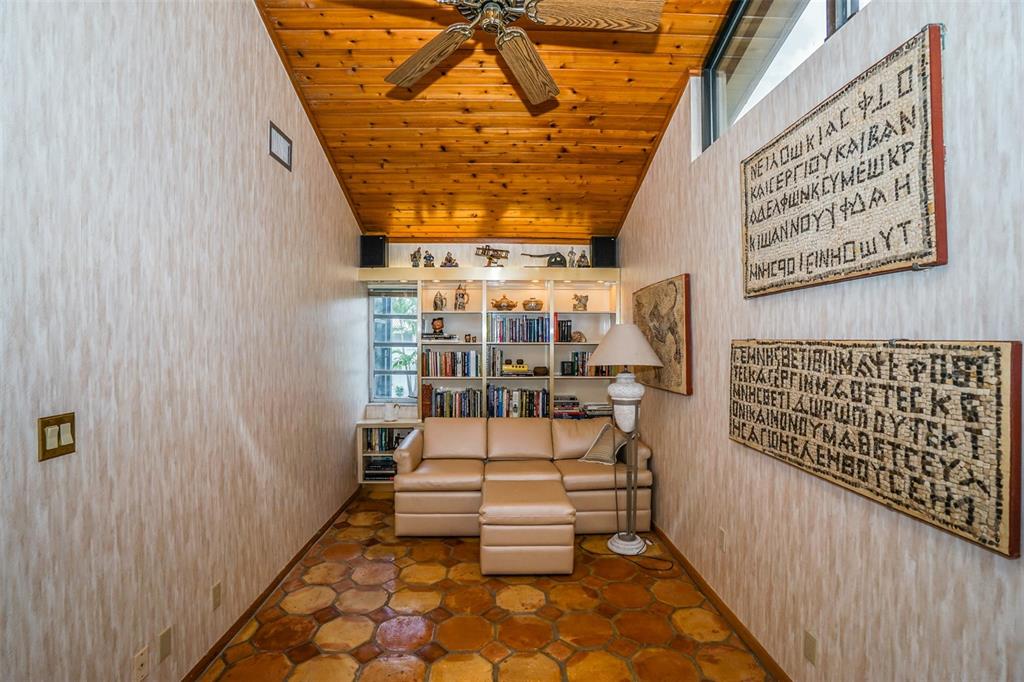 Emerald Hills Sec 3 83-27 - Residential