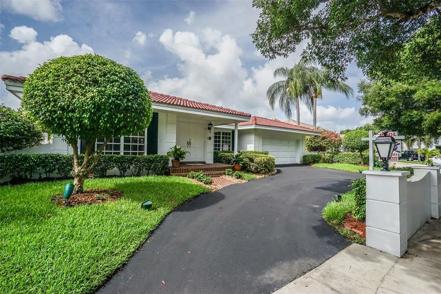 Fabulous Lakes of Emerald Hills Large 5 Bdrm Custom Built Pool Home on Private Cul-de-Sac Street. Original Owner Says, "Enjoy My Custom Features": all Plaster Walls on Concrete Slab w/ Extra High Elevation, 2 zone AC (3yrs old), Roof '05, 2 Car Garage w/ AC available, Central Vac, Hurricane Shutters, Skylights, Vaulted Ceilings, Huge Open Floor Plan, 40-ft Long Living Rm & Dining Rm. Large Family Room Overlooks Spacious Screened Patio & Outdoor Pool w/ Landscaped Yard. Lg Bdrms w/ built-ins. Master Suite w/ Lg Closets & Cabana Bthrm. Huge Eat-in Gourmet Kitchen w/ Subzero Refrigerator & Freezer & Lovely Breakfast Rm. Separate 5th Bdrm Suite w/ open Office/Playroom, Cozy Den and Cabana Bthrm. Visit Child & Dog Park/Sports Complex nearby. Don't Miss This One!!! Great Price!!! Great House!!!