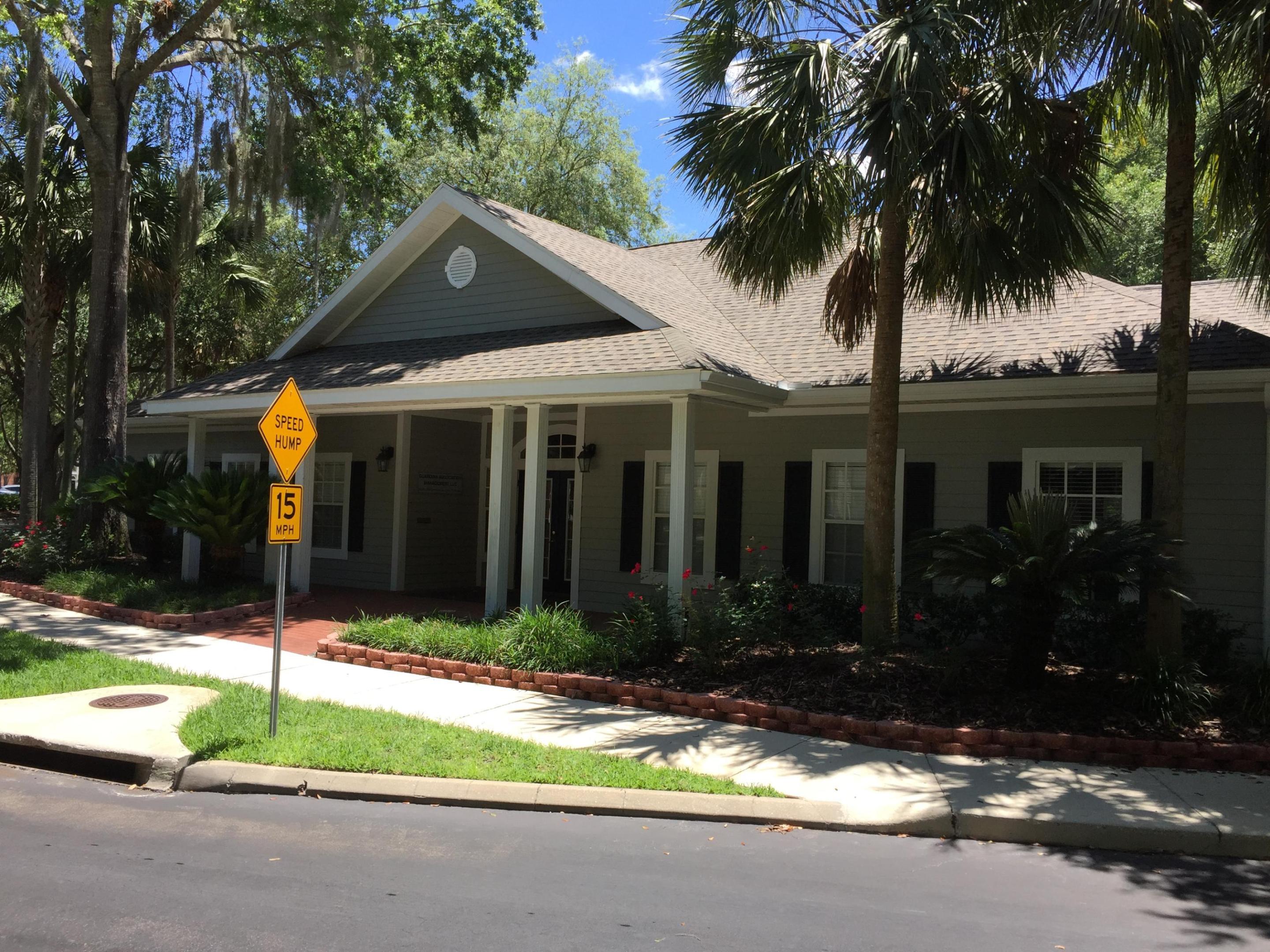 THE LINKS - Residential Lease