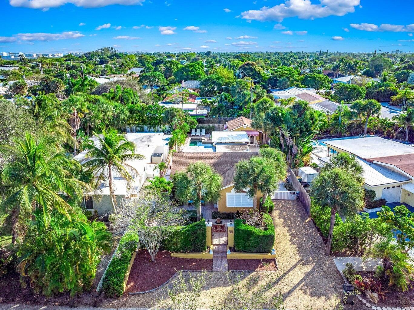 NORTH LAKE WORTH BEACH - Residential Income