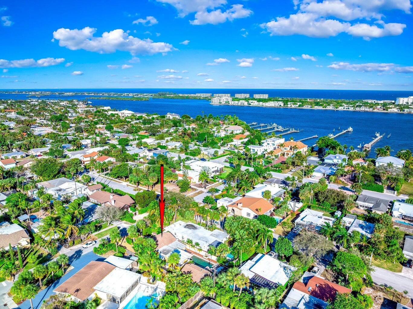 NORTH LAKE WORTH BEACH - Residential Income