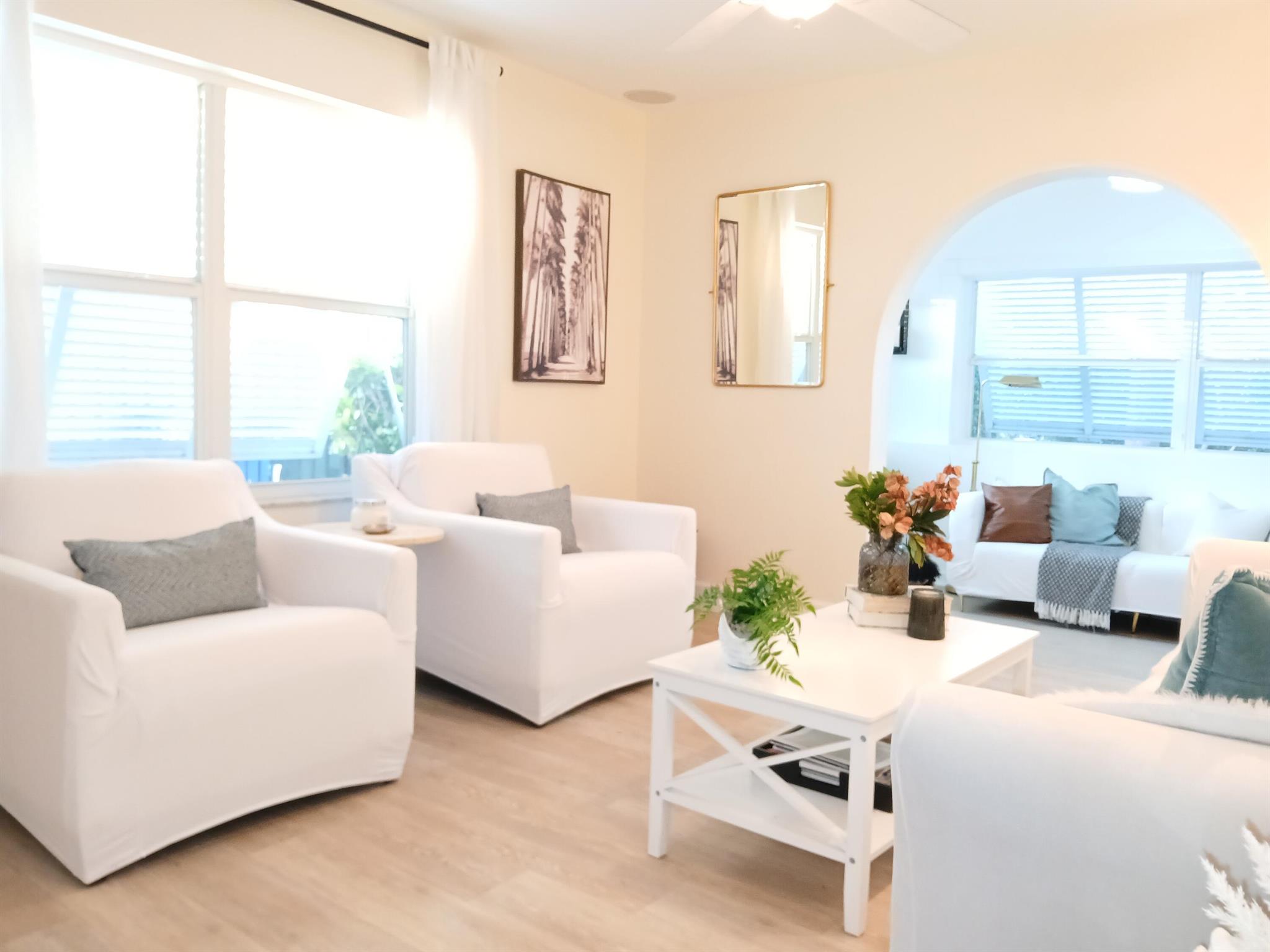 NORTH LAKE WORTH BEACH - Residential Income