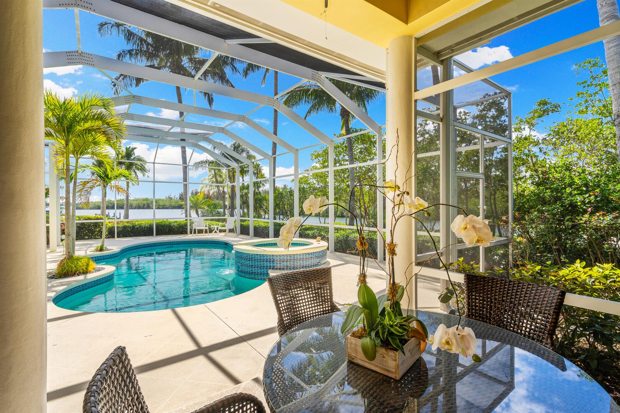 CASTAWAY COVE WAVE V - Residential