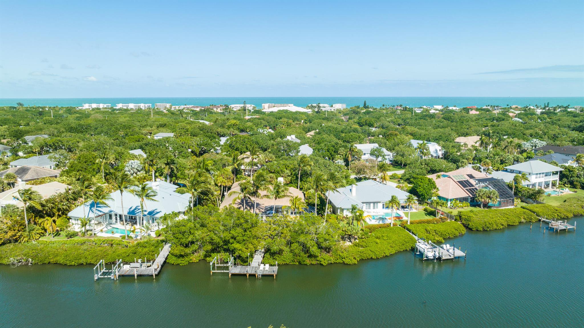 CASTAWAY COVE WAVE V - Residential