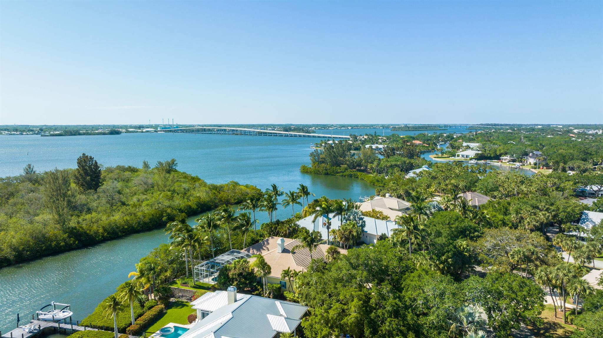 CASTAWAY COVE WAVE V - Residential