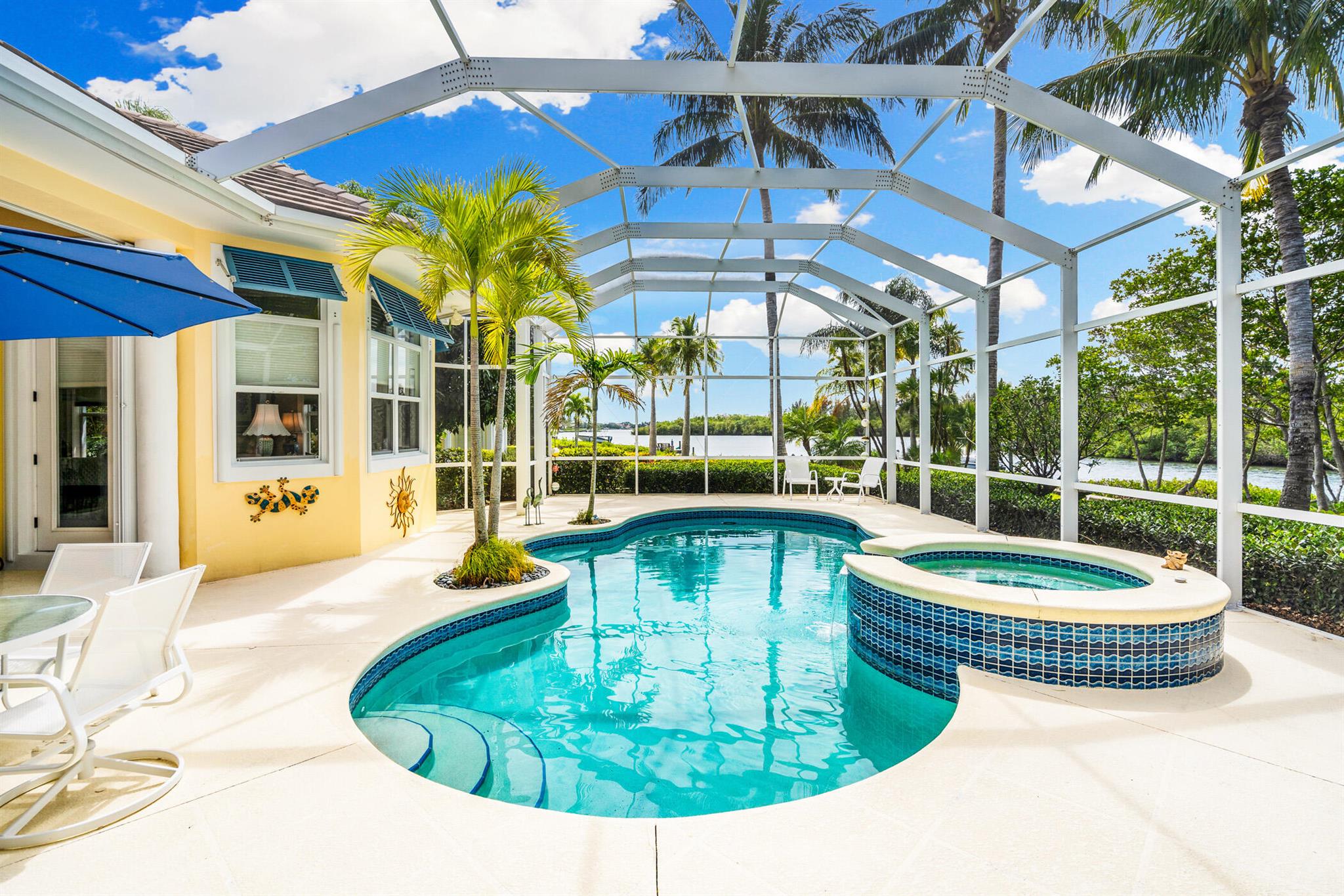 CASTAWAY COVE WAVE V - Residential