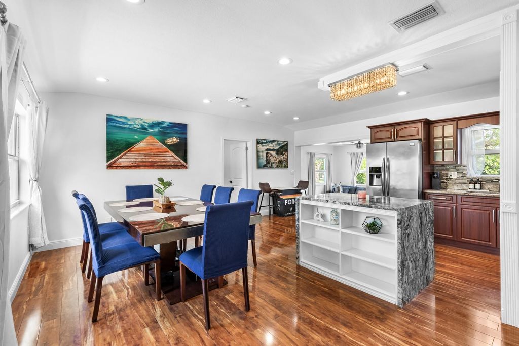 Photo of 1407 Ontario Dr, Lake Worth, FL 33461 (MLS # F10506616)