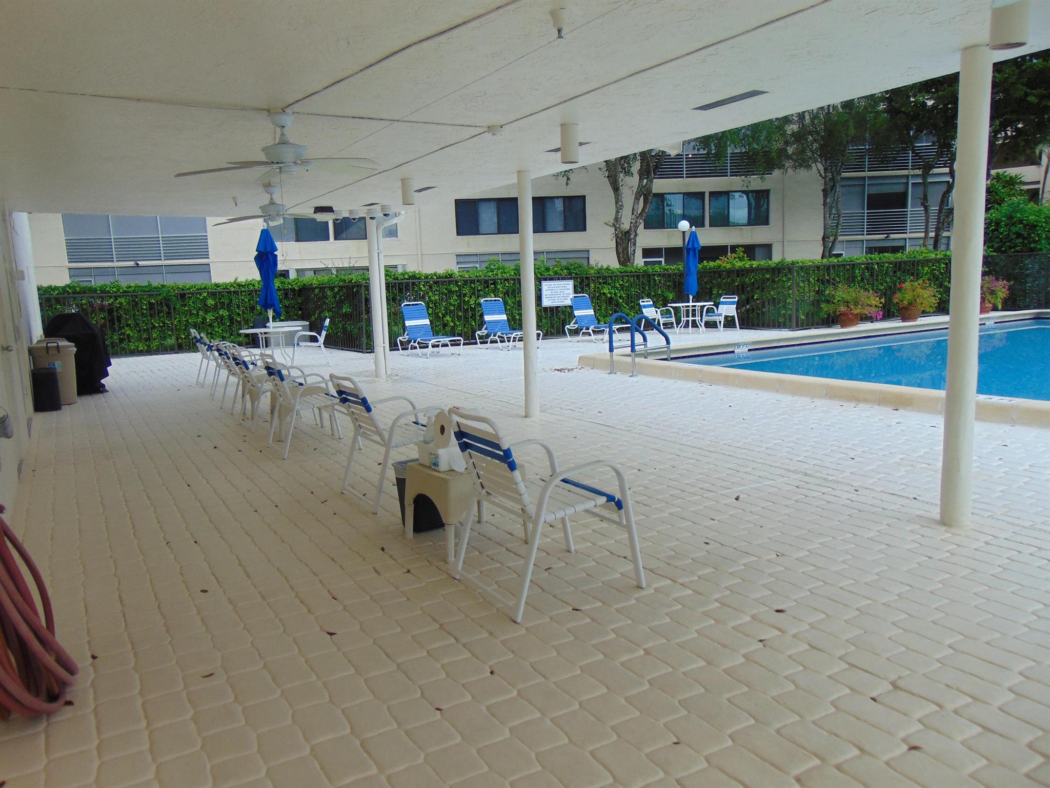 POINCIANA LAKES CONDO - Residential