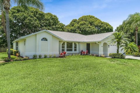 1812 NE Crabtree Lane Jensen Beach FL 34957