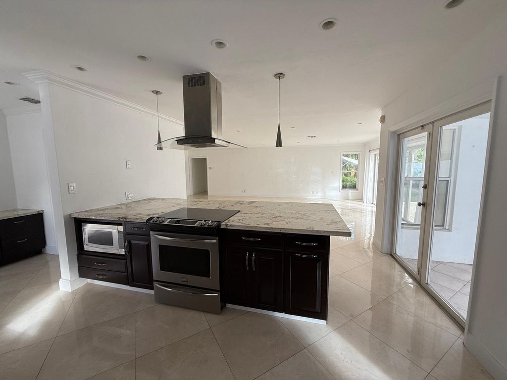 Photo of 2634 Yacht Club Boulevard, Fort Lauderdale, FL 33304 (MLS # B26009200)