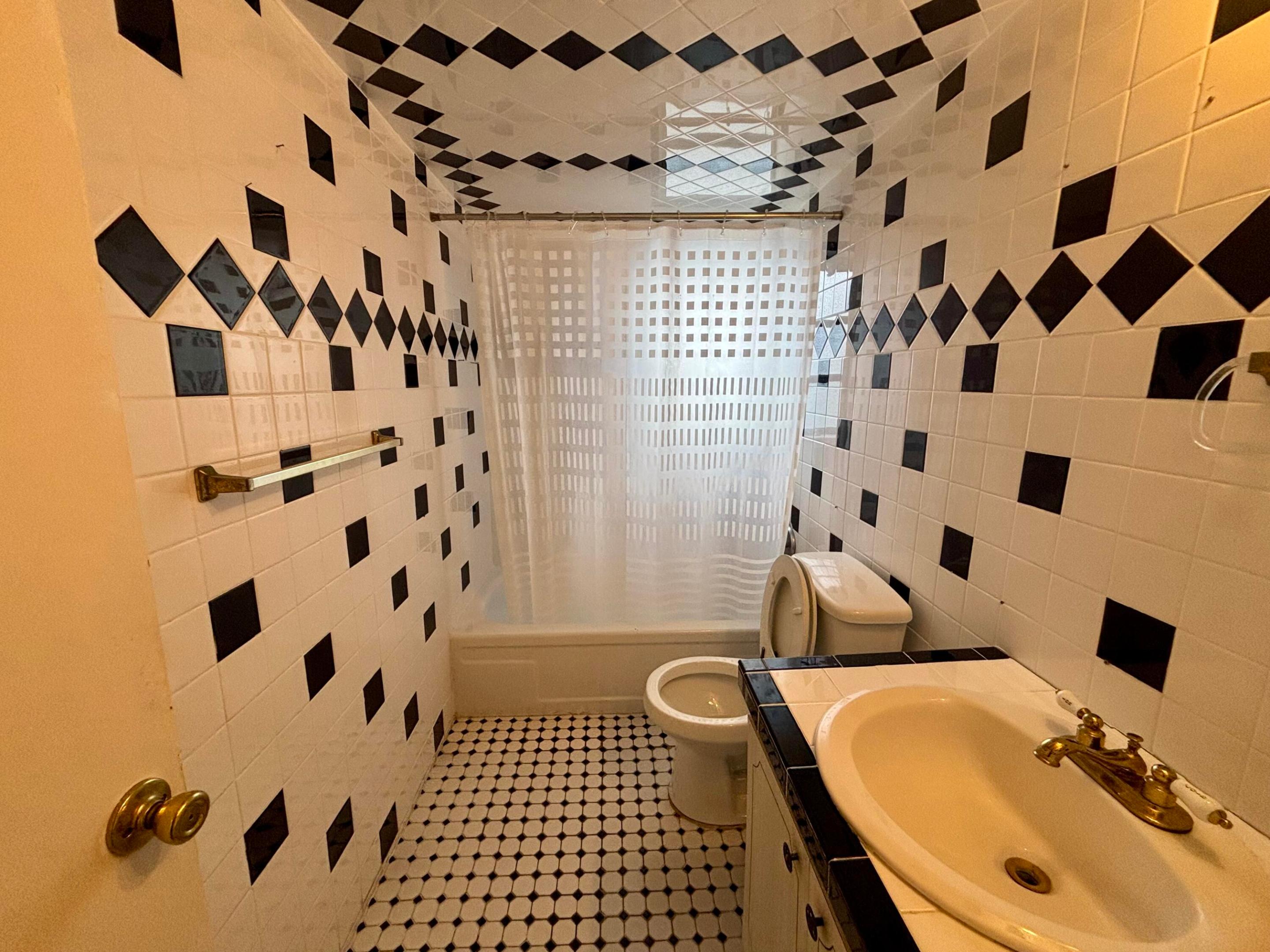 MEADOWBROOK TOWERS CONDO - Residential