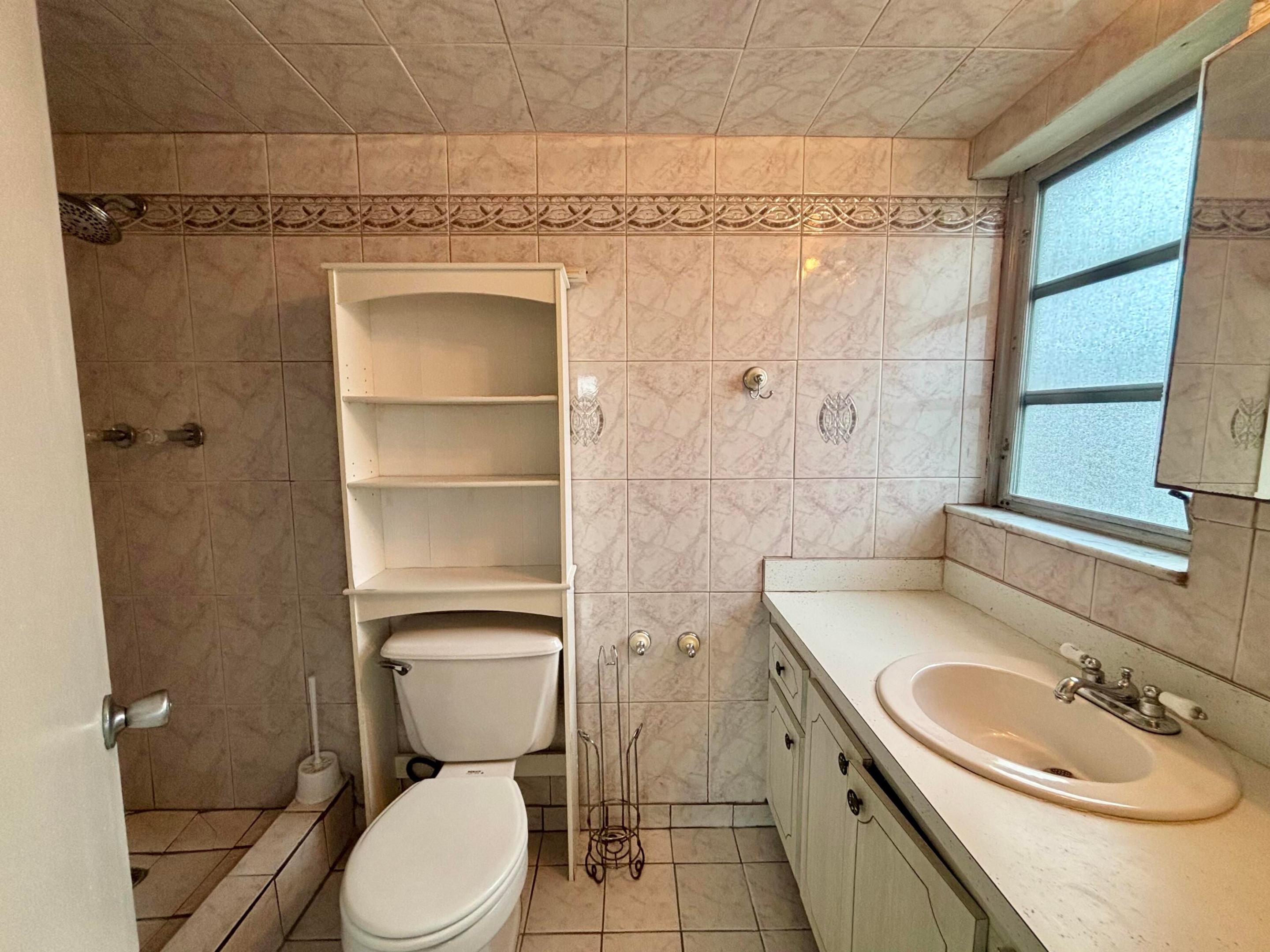 MEADOWBROOK TOWERS CONDO - Residential