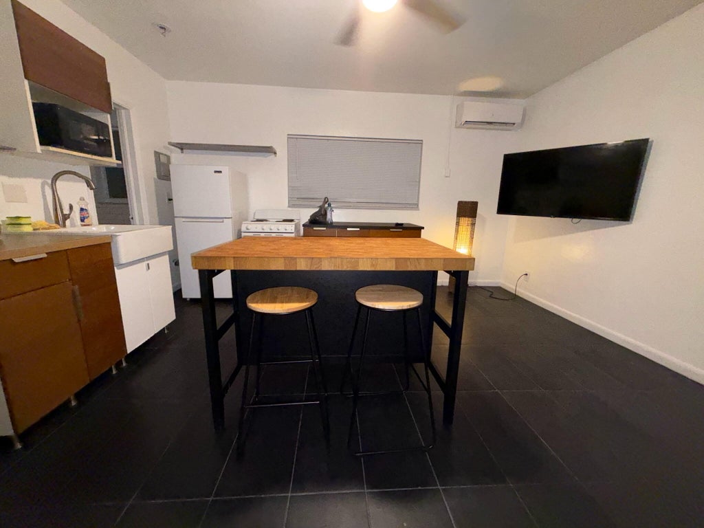 Photo of 1004 W Las Olas Boulevard #2, Fort Lauderdale, FL 33312 (MLS # B26054615)