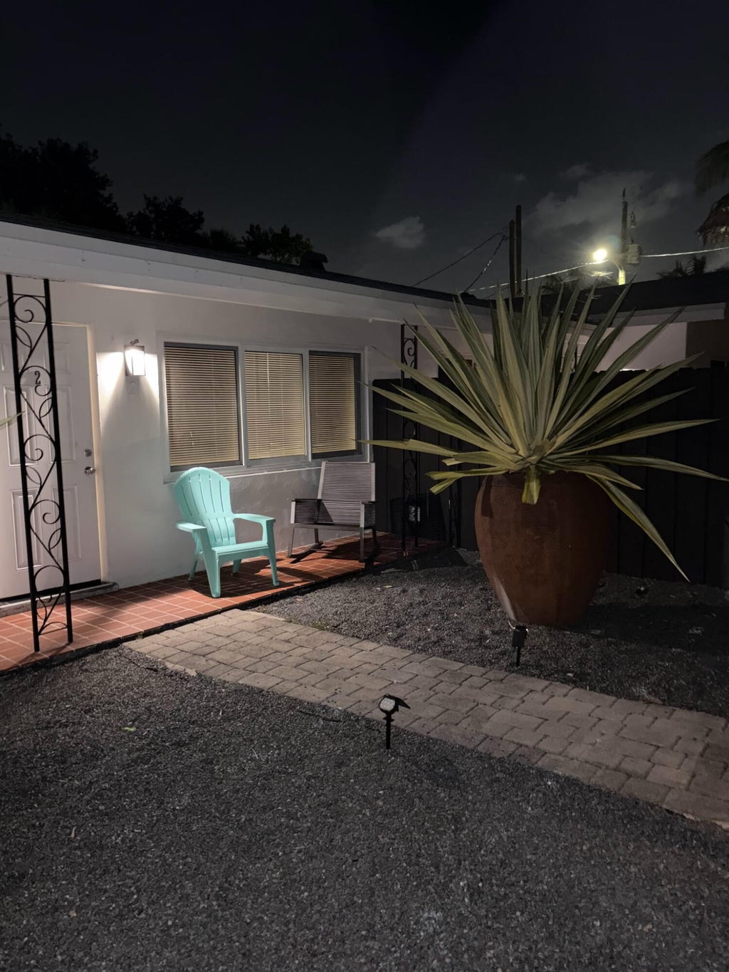 Photo of 1004 W Las Olas Boulevard #2, Fort Lauderdale, FL 33312 (MLS # B26054615)