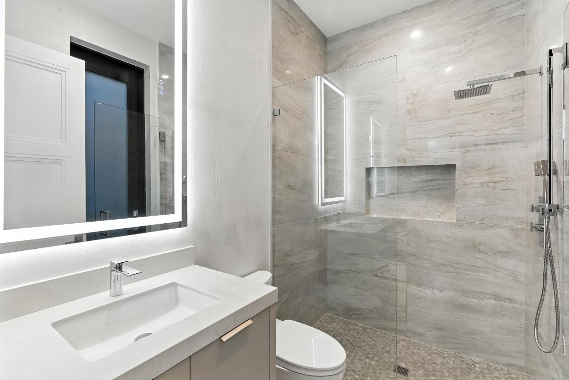 BLUE INLET - Residential