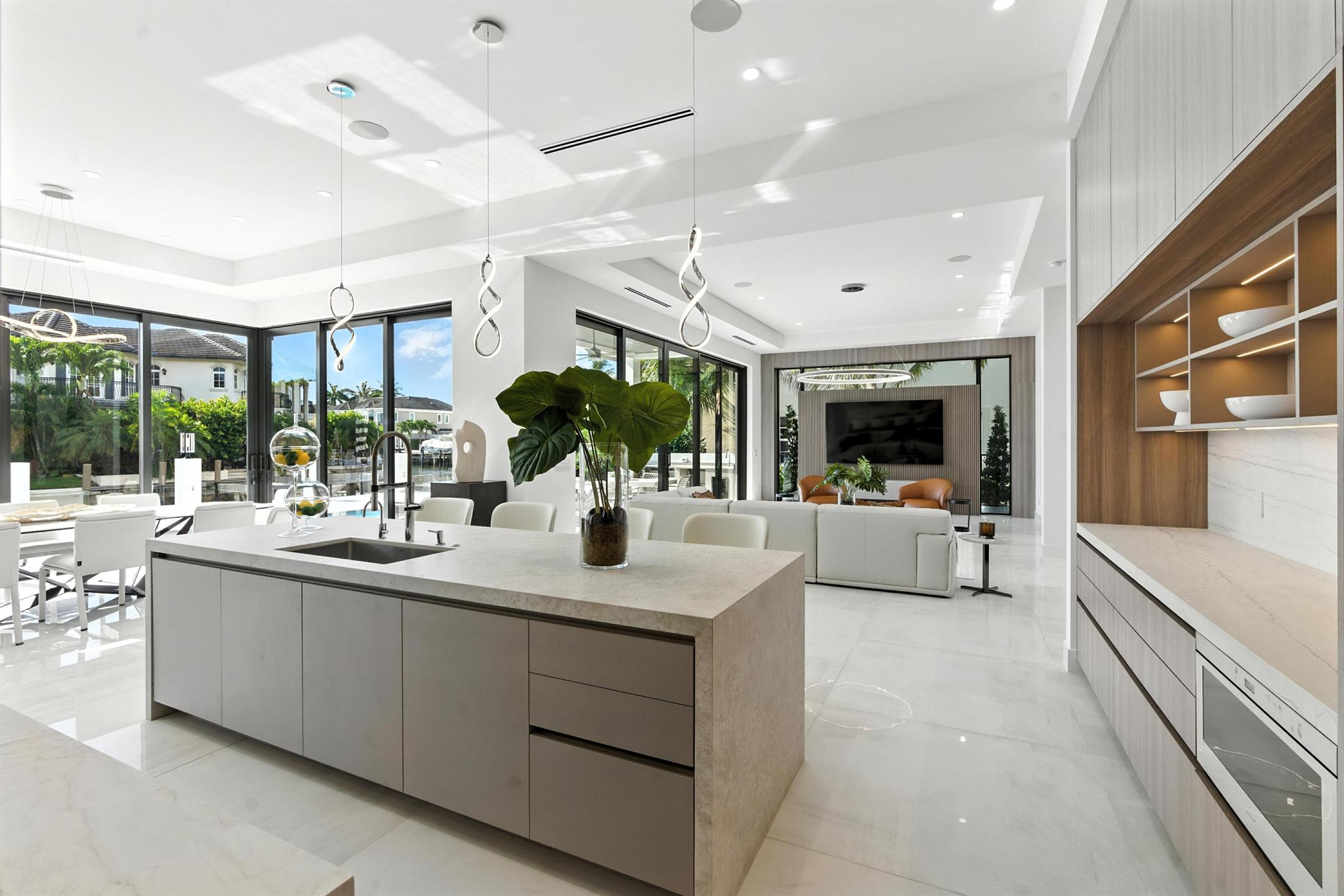 BLUE INLET - Residential