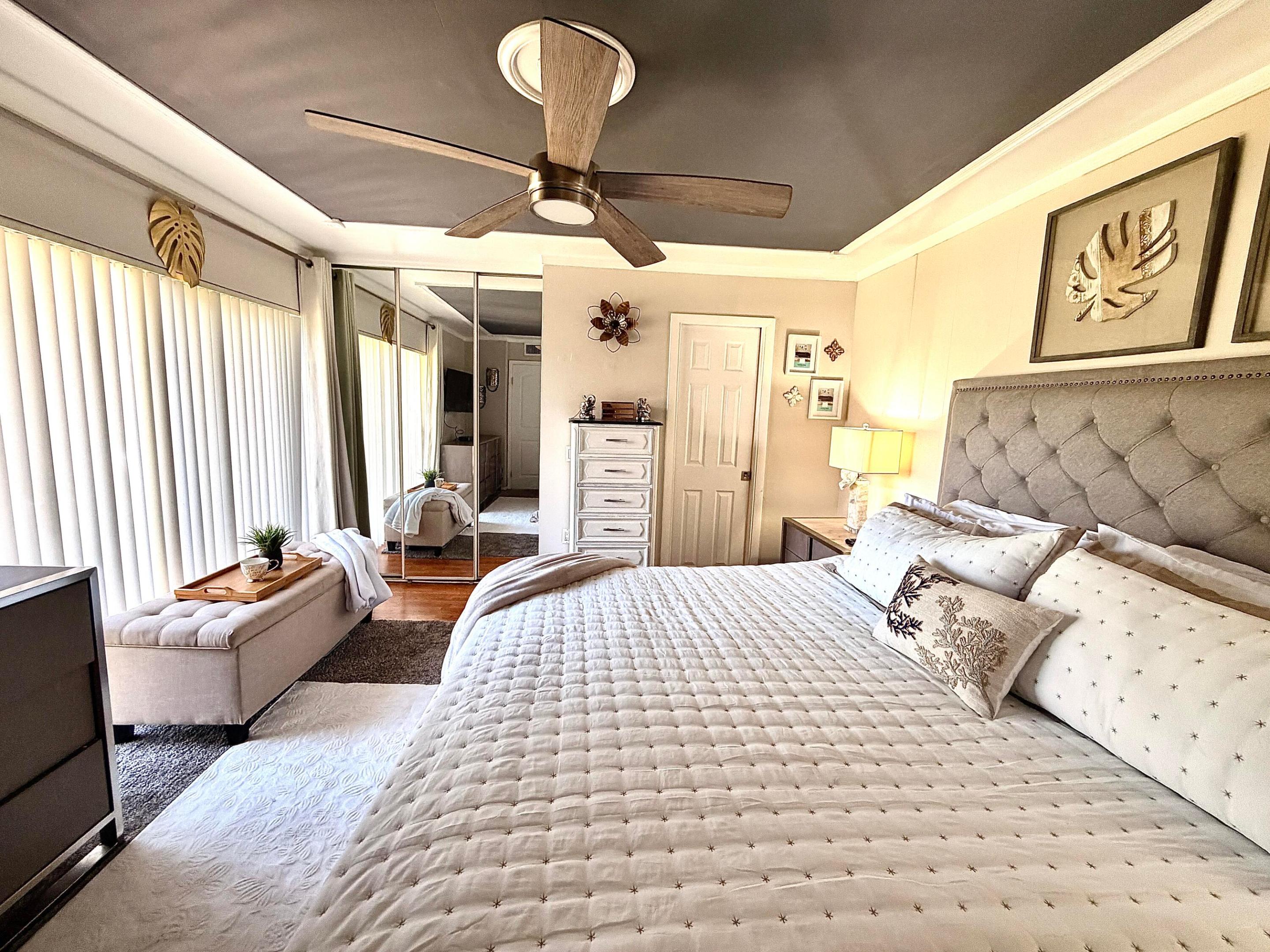 VILLAGE OF SANDALWOOD LAKES 1 - Residential