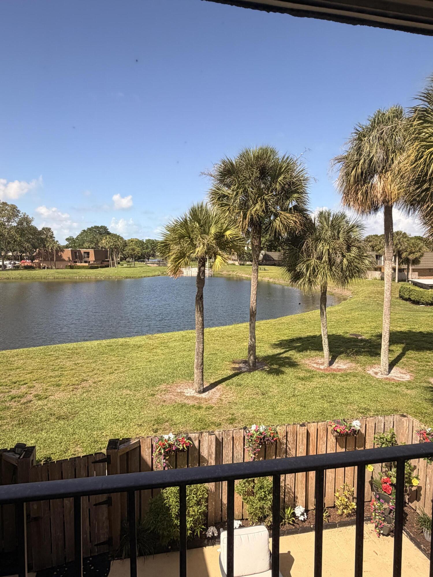 VILLAGE OF SANDALWOOD LAKES 1 - Residential