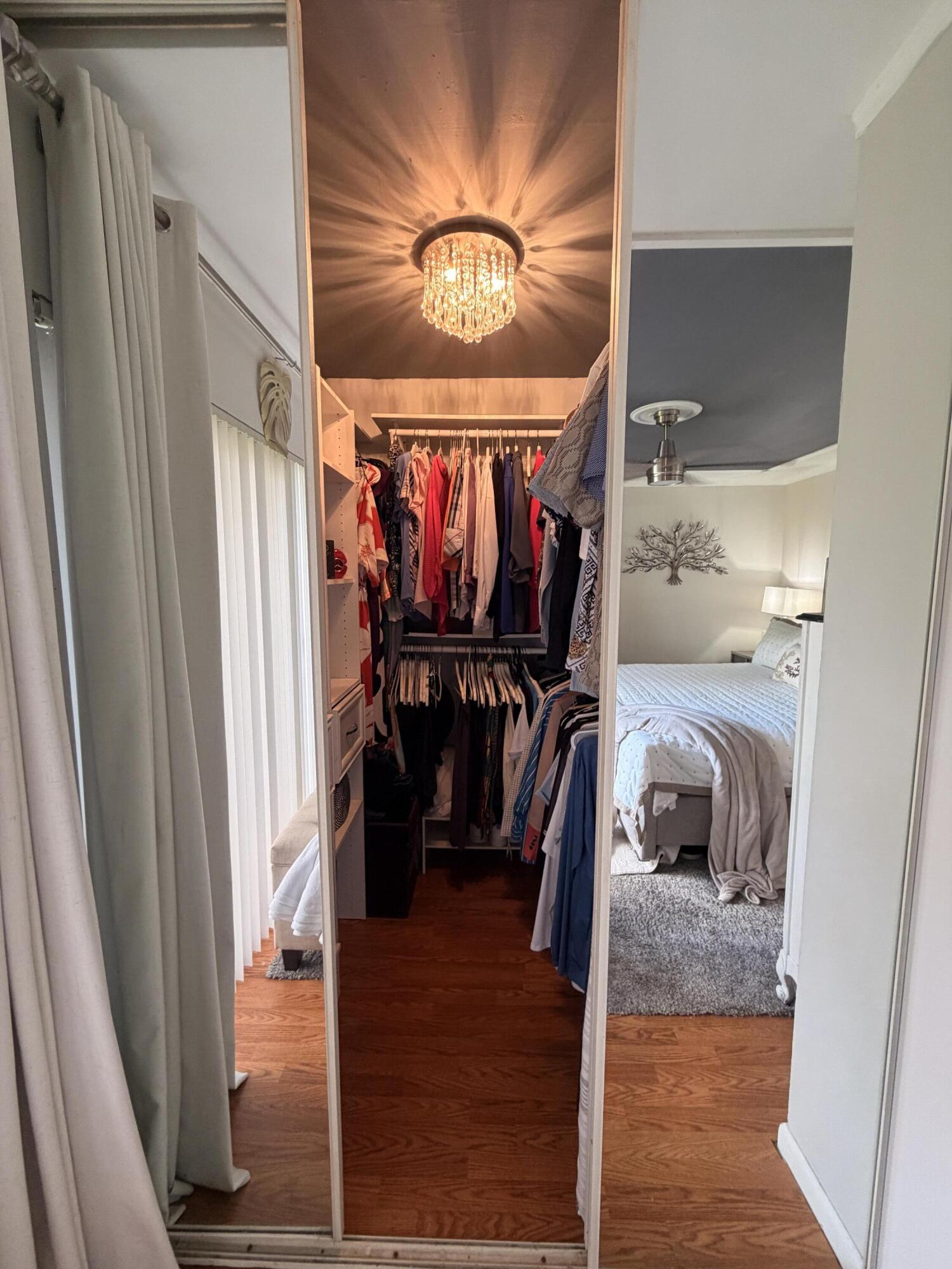 VILLAGE OF SANDALWOOD LAKES 1 - Residential